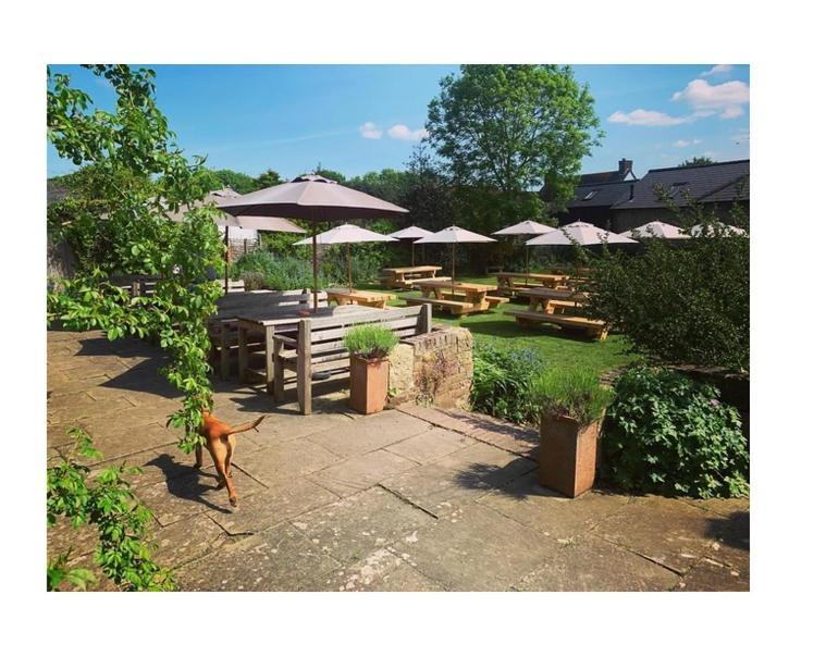 The George Inn 阿尔弗里斯顿 外观 照片